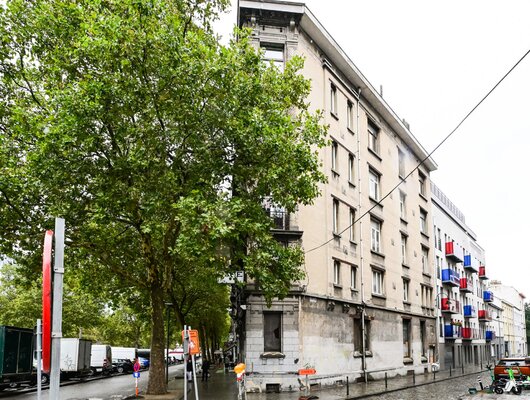 INVESTMENT PROPERTY - COMMERCIAL GROUND FLOOR + 8 APARTMENTS