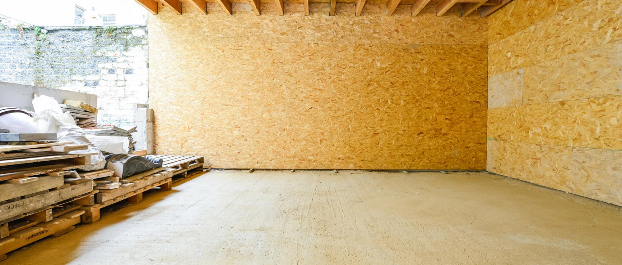 photo-1-entrepot-equipement-sportif-avec-mezzanine