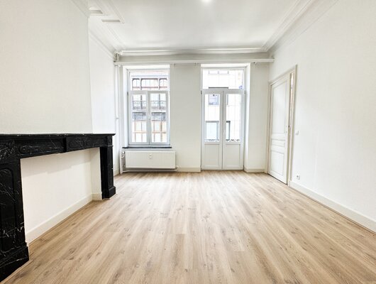 INFO AT 0485 80 14 45 - RENOVATED STUDIO