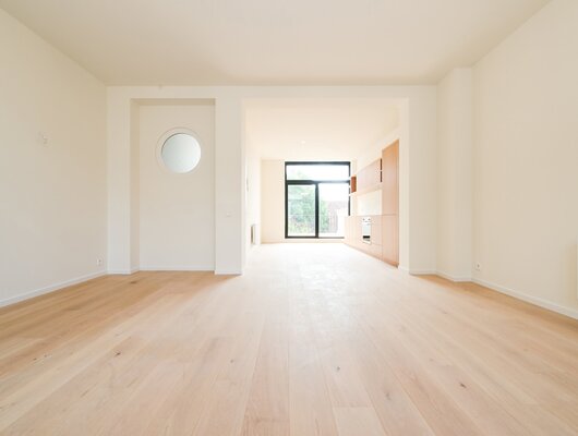 DUPLEX DE STANDING DANS IMMEUBLE DE CARACTERE - 2 CH + TERRASSE