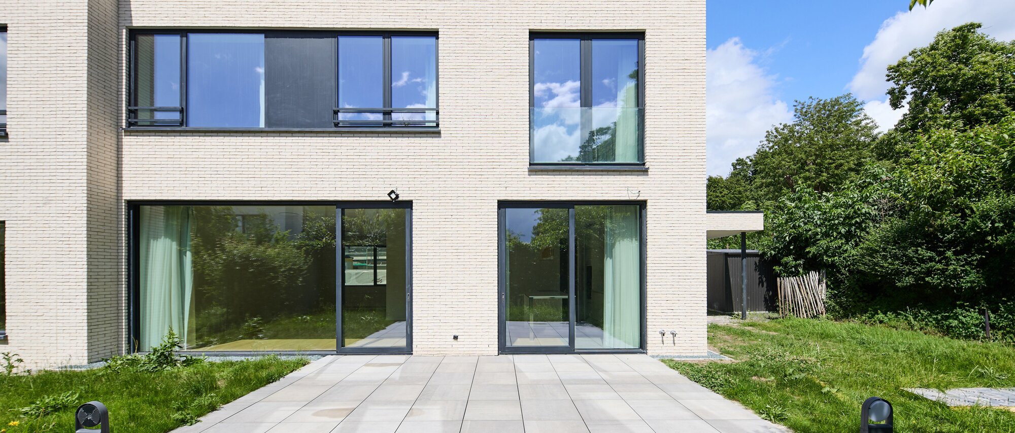 photo-1-superbe-villa-neuve-4-chambres