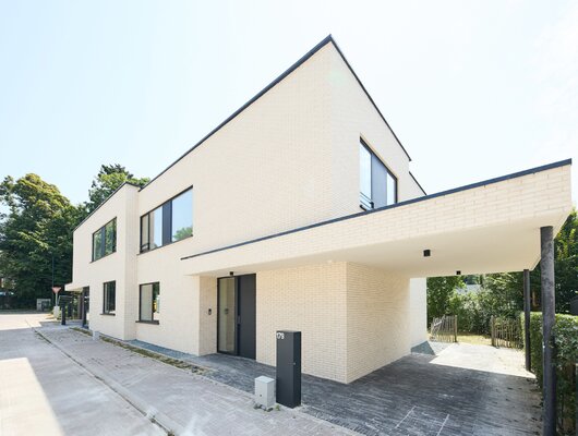 SUPERB NEW 4 BEDROOM VILLA PRINCE D'ORANGE