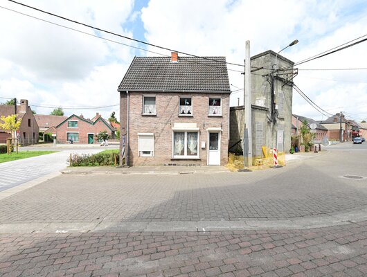CHARMANTE MAISON 2 CH+ JARDIN