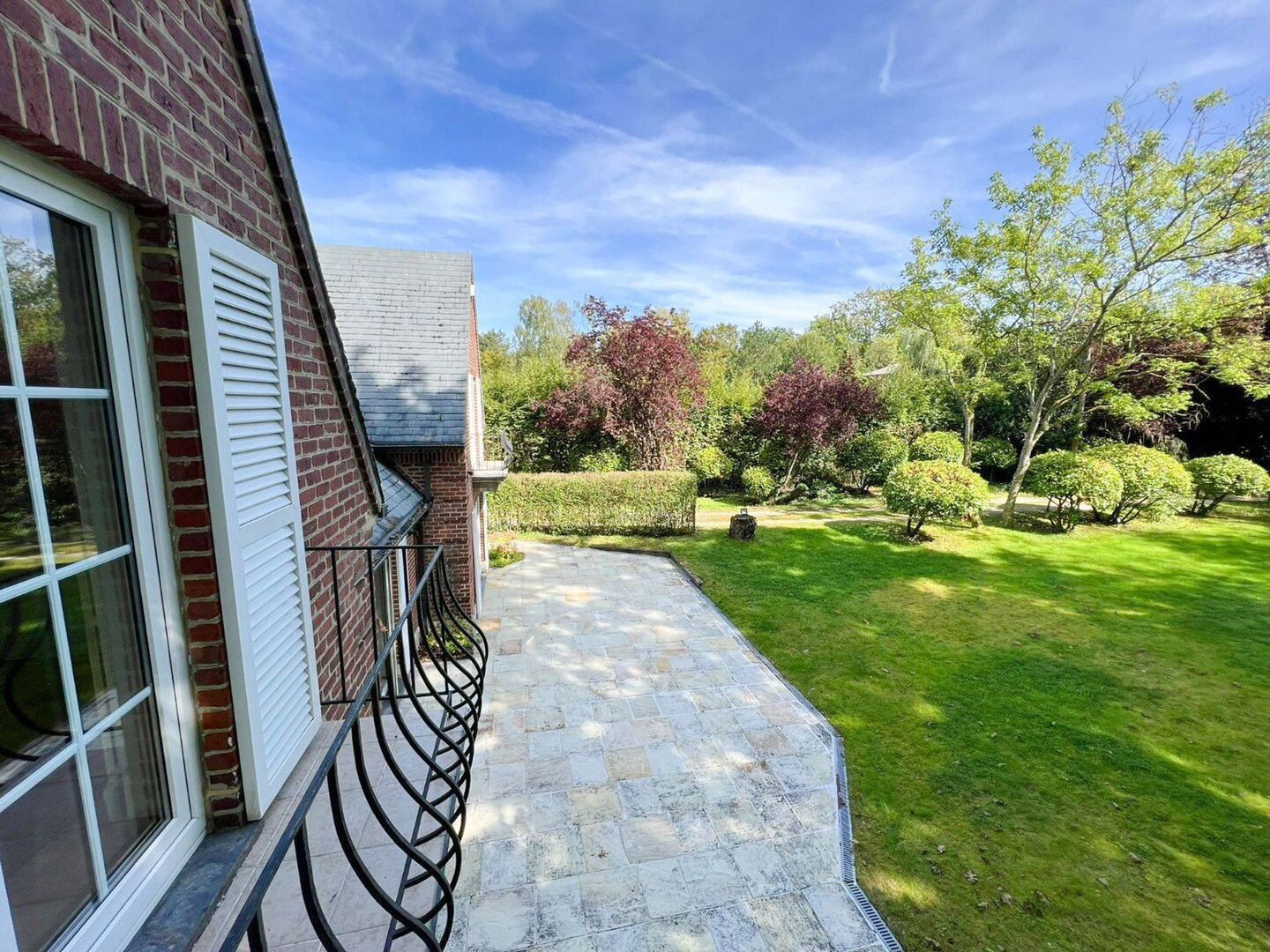 photo-3-magnifique-villa-6-ch-sur-un-domaine-33-ares