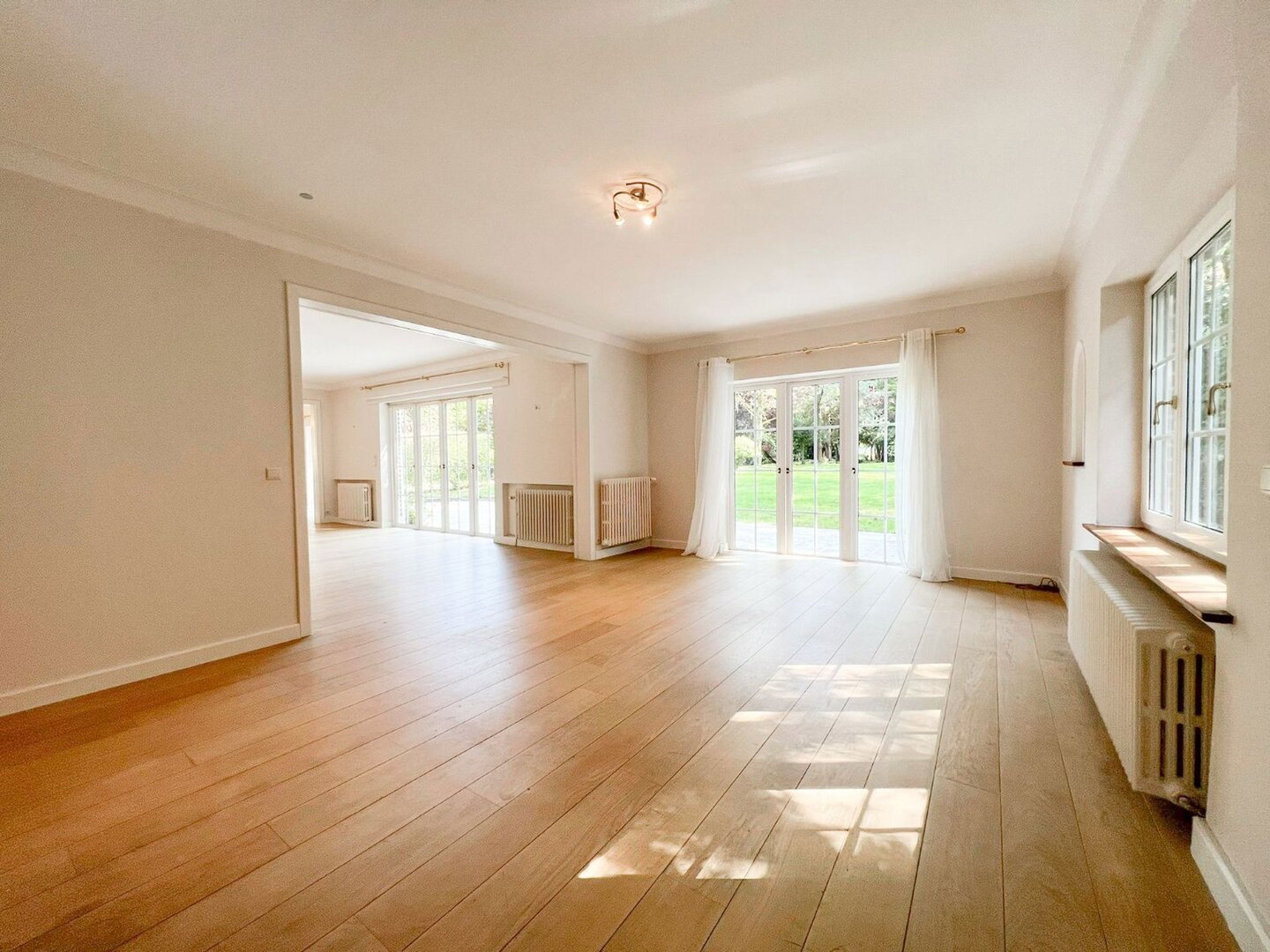 photo-5-magnifique-villa-6-ch-sur-un-domaine-33-ares