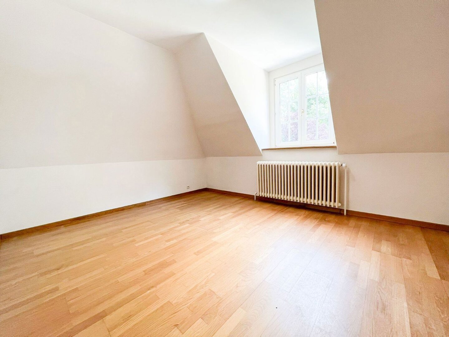 photo-9-magnifique-villa-6-ch-sur-un-domaine-33-ares