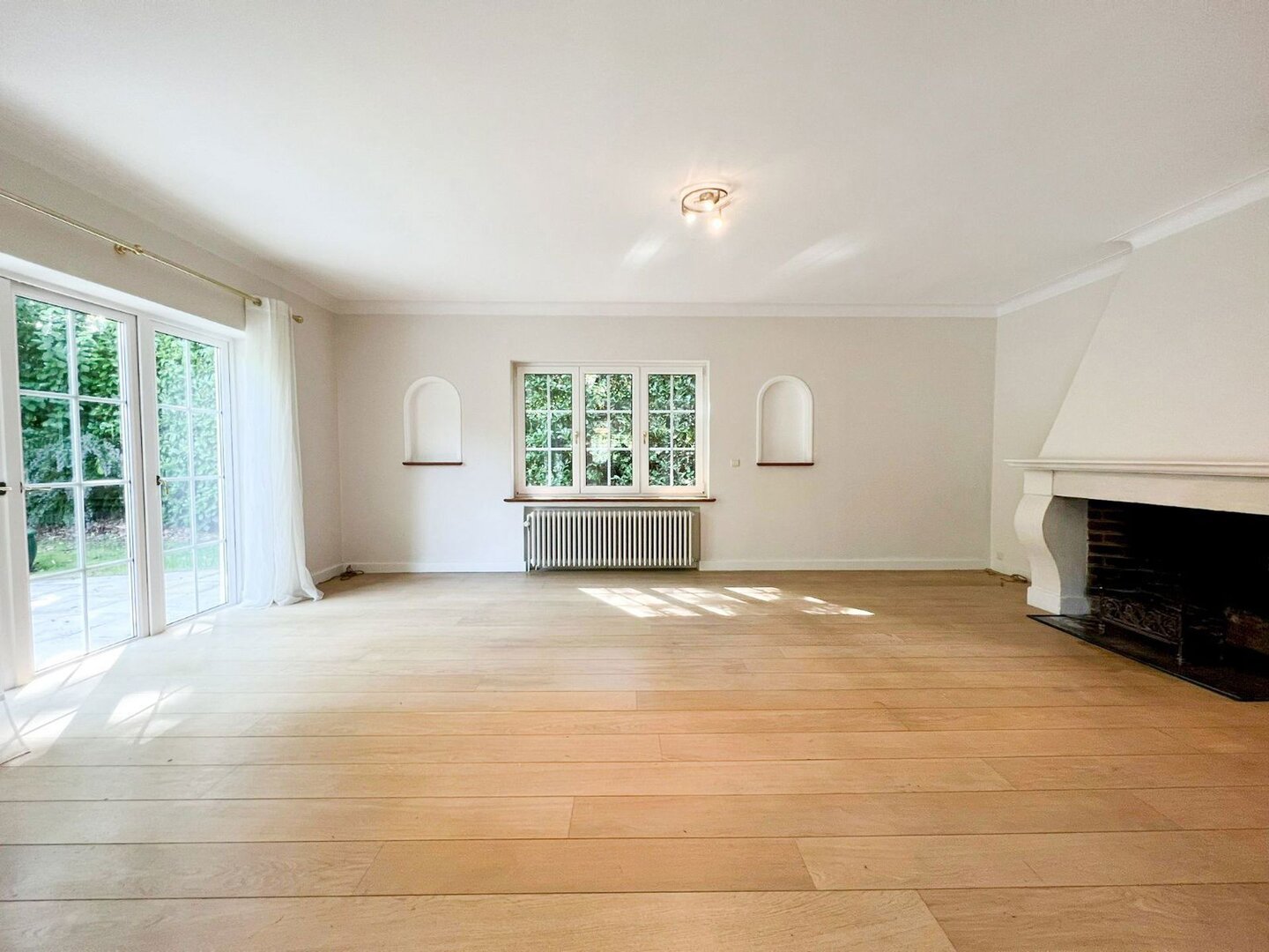 photo-23-magnifique-villa-6-ch-sur-un-domaine-33-ares