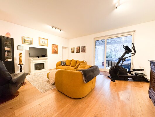 BEAUTIFUL 3-BEDROOM APARTMENT – 2 BATHROOMS AND LARGE TERRACE