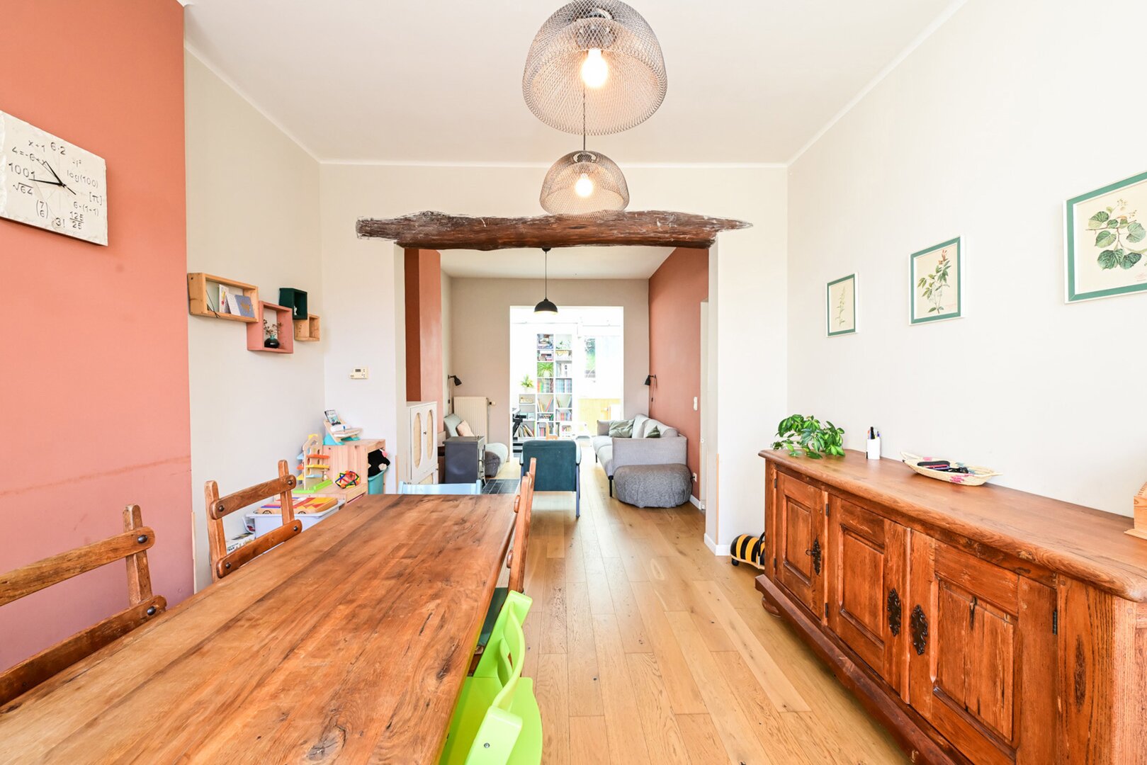 photo-2-charmante-maison-4-chambres-avec-jardin-parking-pecrot