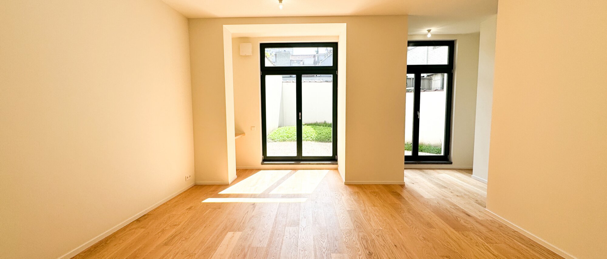 photo-1-magnifique-rez-de-chausse-avec-jardin