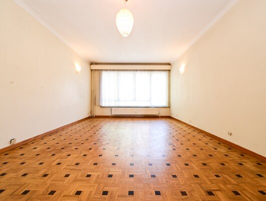 Mooi appartement met 2 slaapkamers in het hart van Berchem