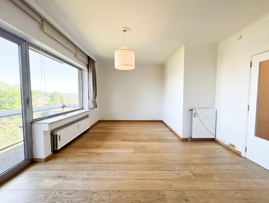 UITSTEKEND GERENOVEERD SERVICEAPPARTEMENT
