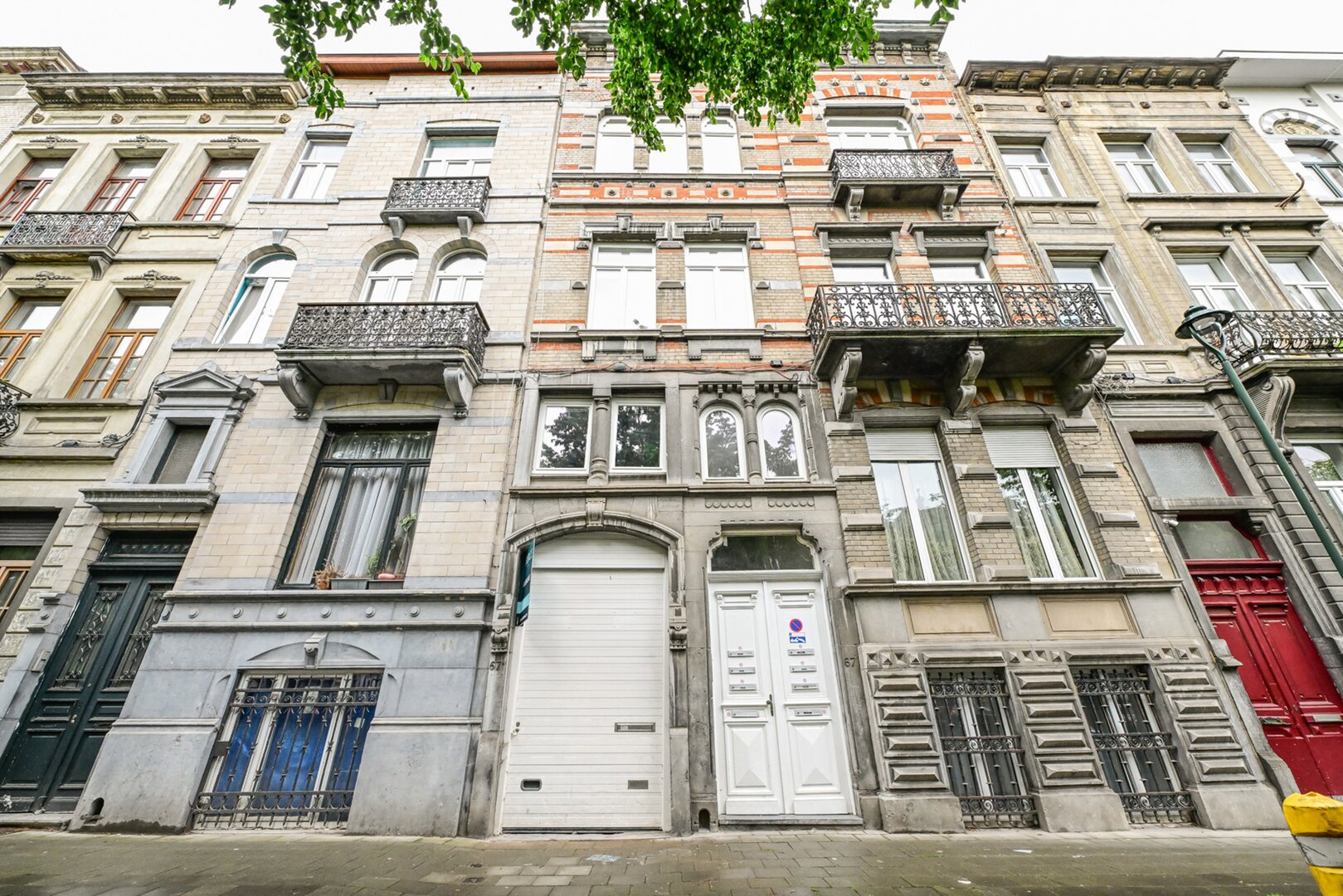 photo-1-atelier-entrepot-dans-batiment-arriere-securise