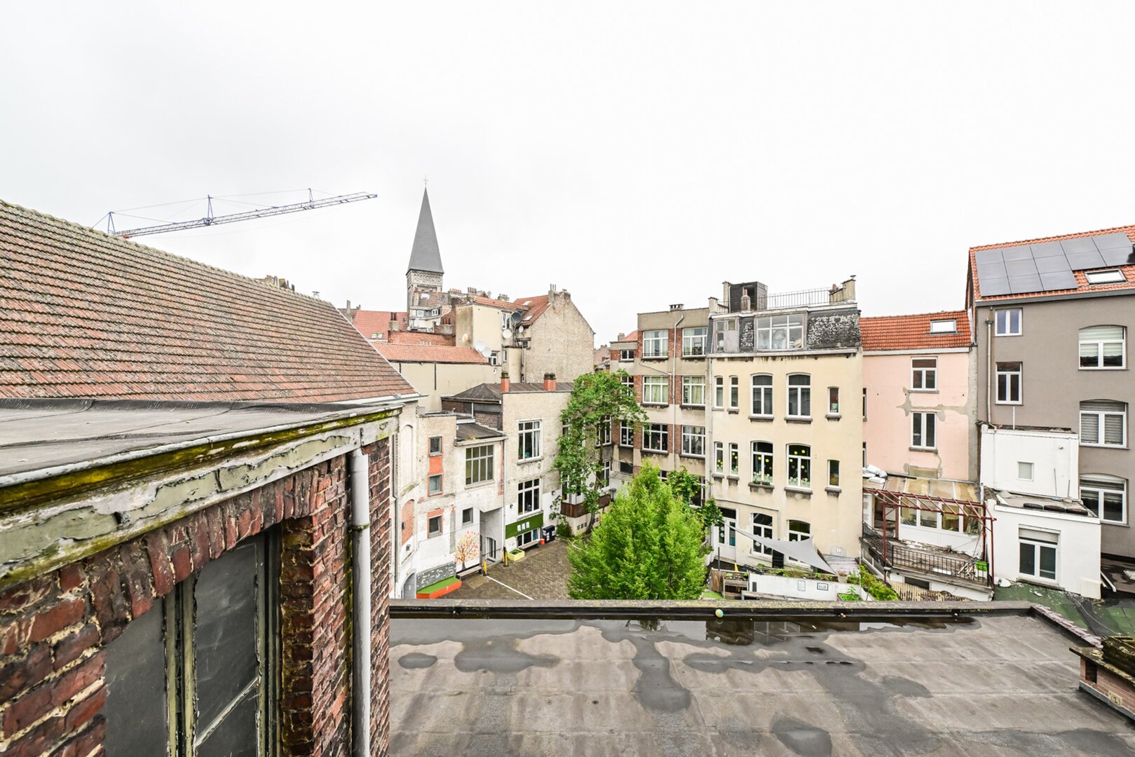 photo-5-atelier-entrepot-dans-batiment-arriere-securise