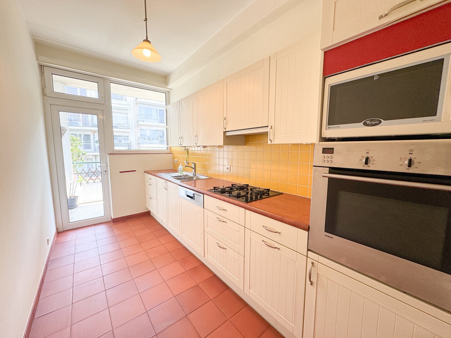 photo-10-superbe-appartement-2-chambres-idealement-situe