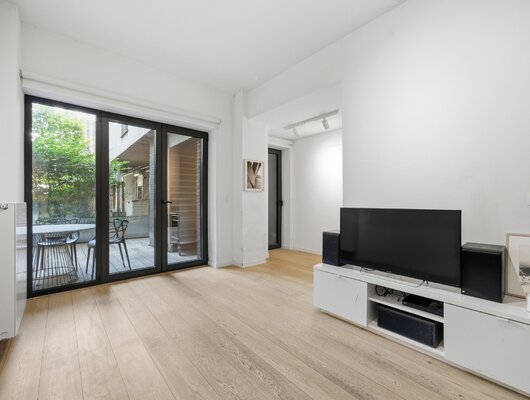 SUPERBE APPARTEMENT RDC 2 CHAMBRES + TERRASSE + PARKING