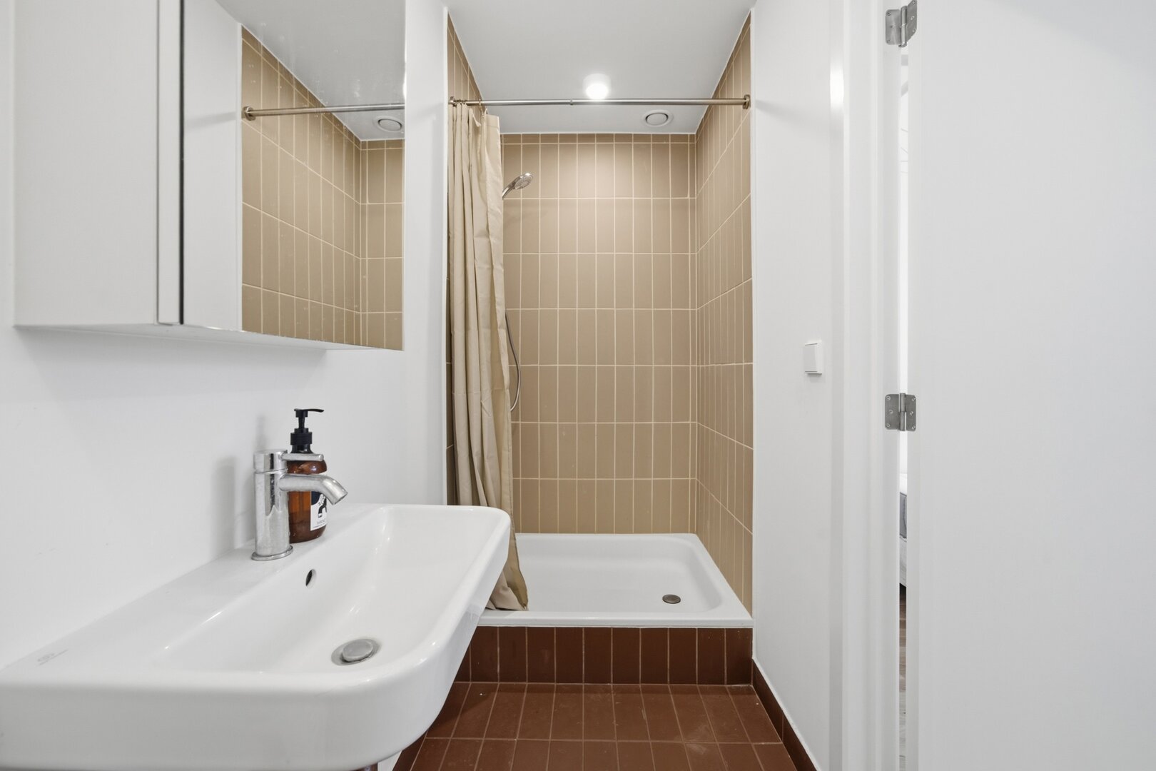 photo-23-magnifique-rdc-duplex-3-ch-3-sdb-cour