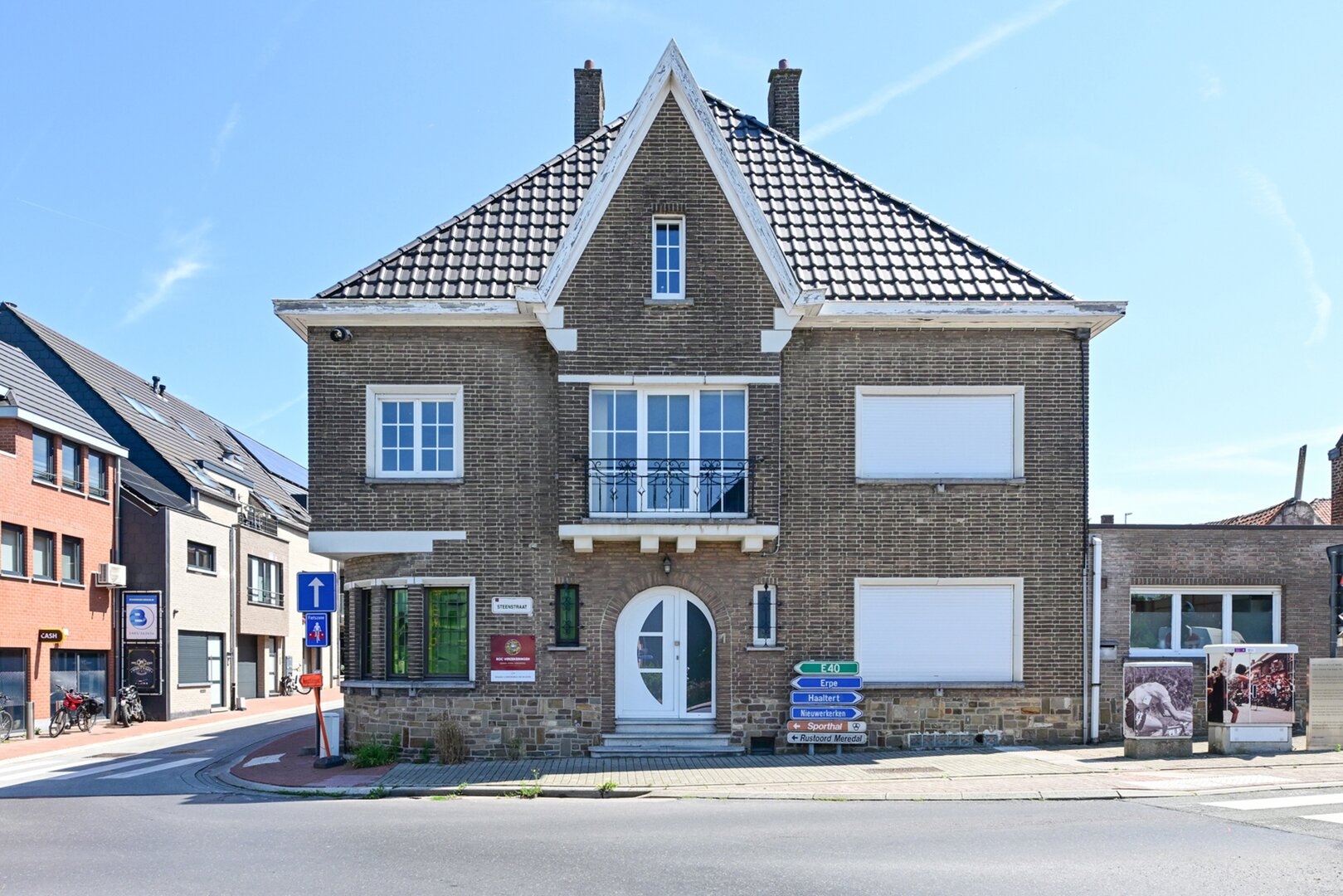photo-1-belle-maison-6-chambres-cour-garage