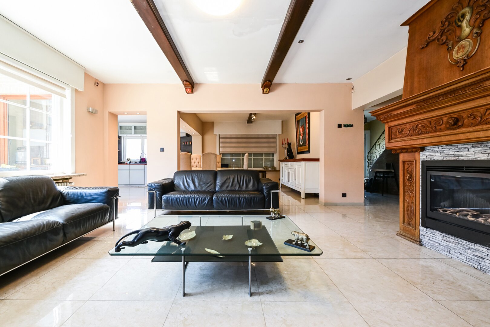 photo-2-belle-maison-6-chambres-cour-garage