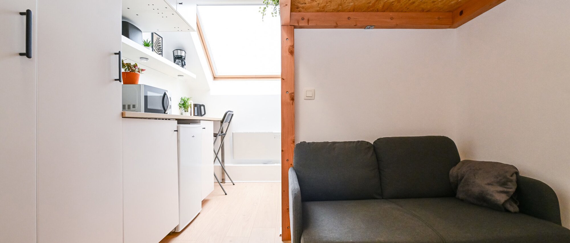 photo-1-magnifique-studio-meuble-totalement-renove-par-architecte