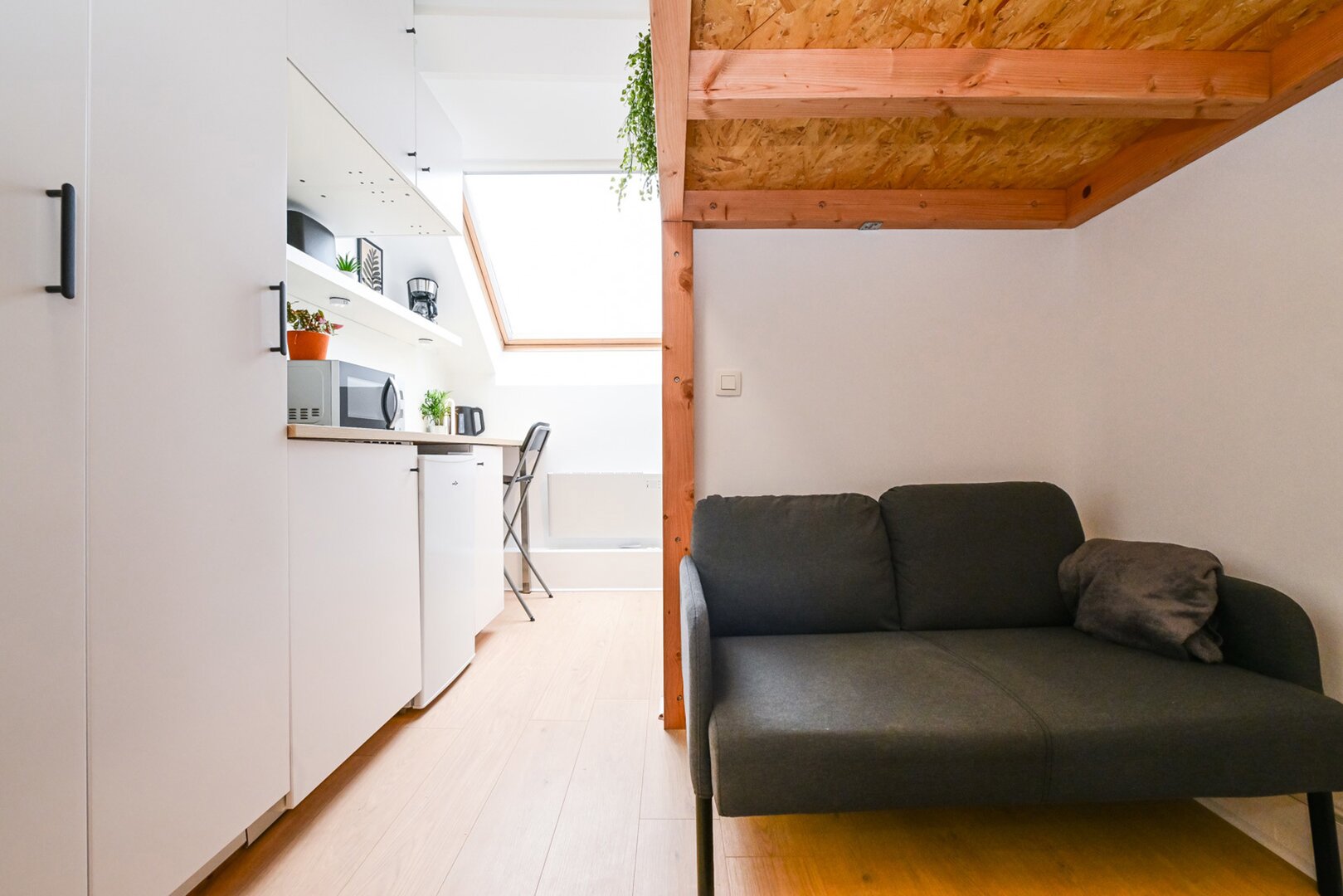 photo-1-magnifique-studio-meuble-totalement-renove-par-architecte