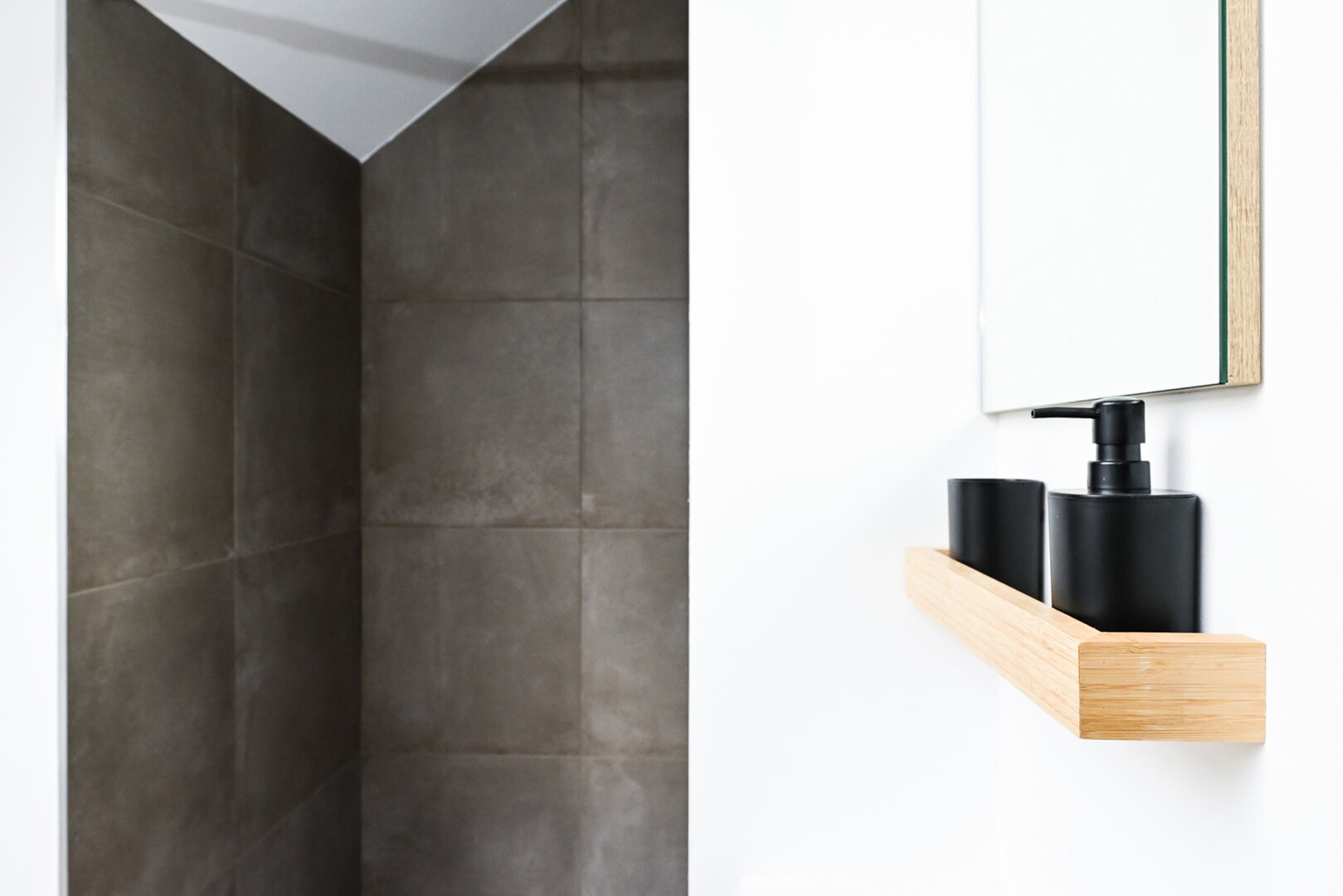 photo-20-magnifique-studio-meuble-totalement-renove-par-architecte