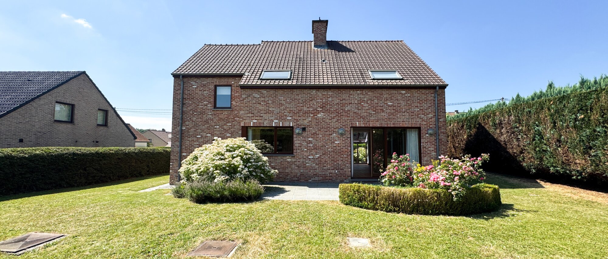 photo-1-magnifique-villa-4-chambres-jardin