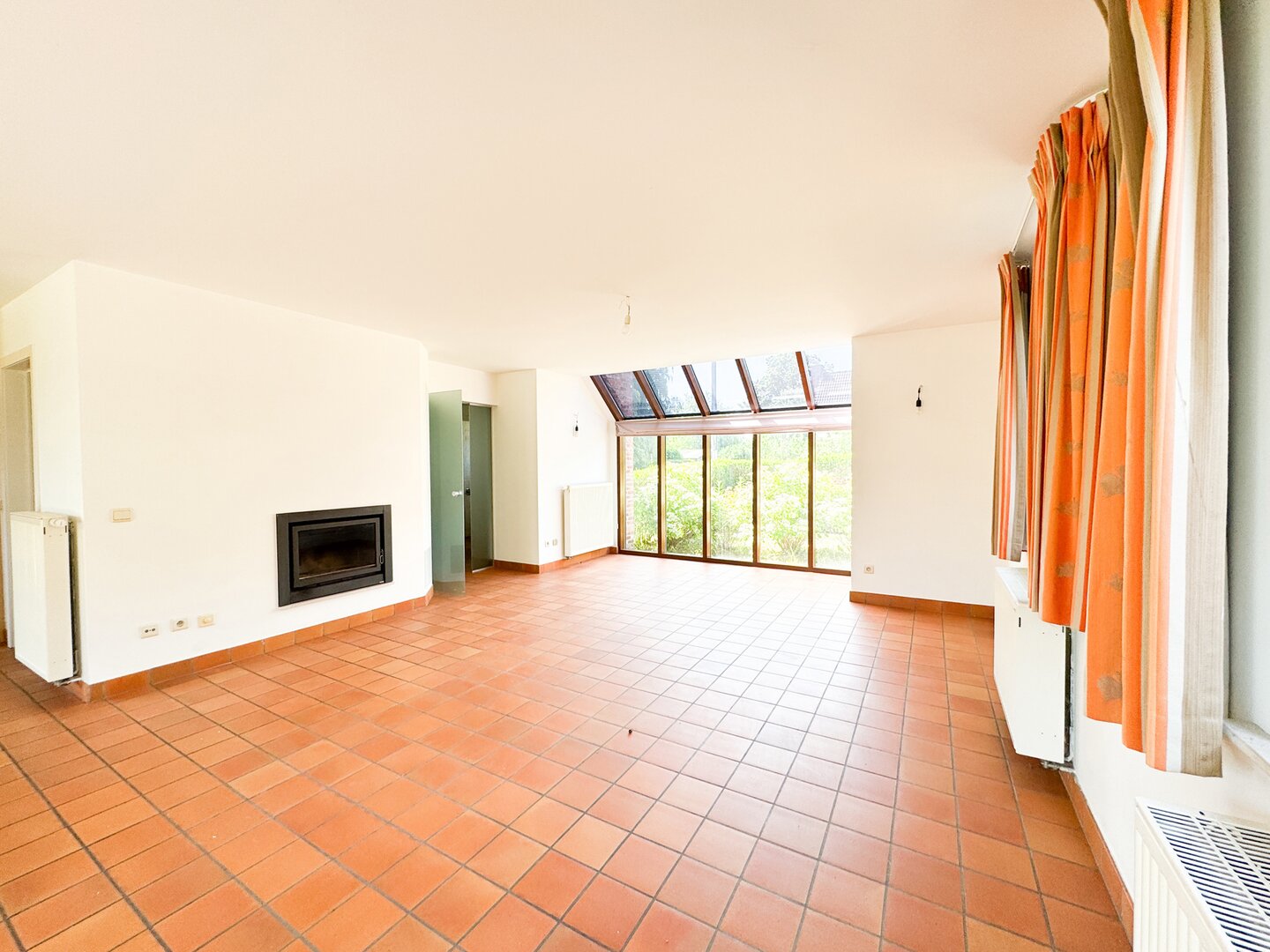 photo-2-magnifique-villa-4-chambres-jardin