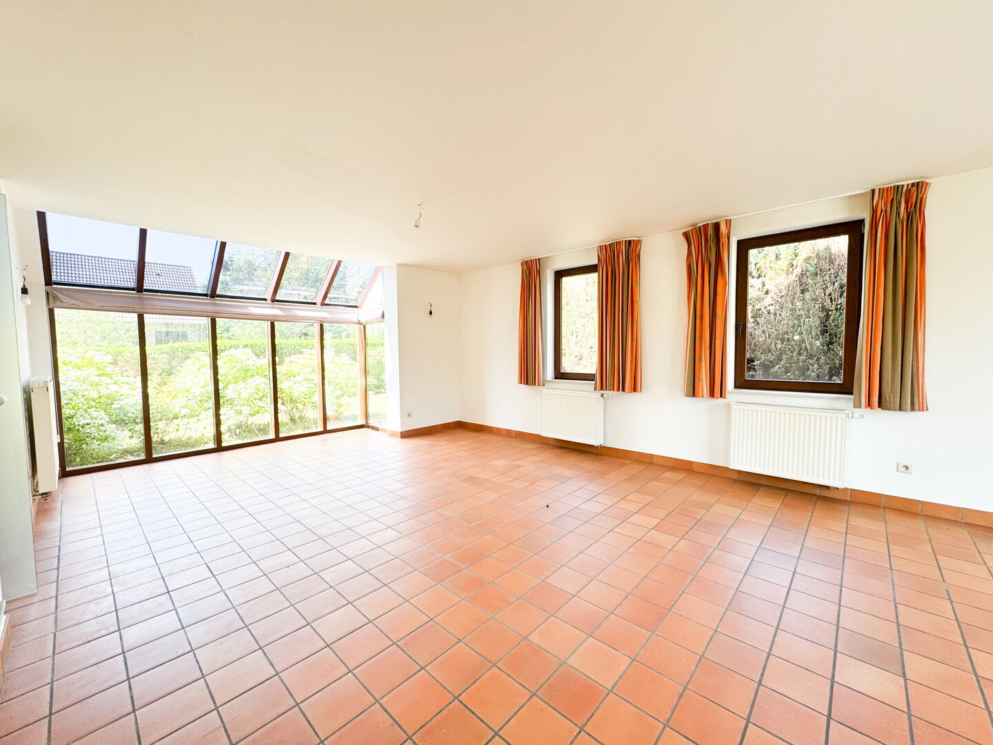 photo-3-magnifique-villa-4-chambres-jardin