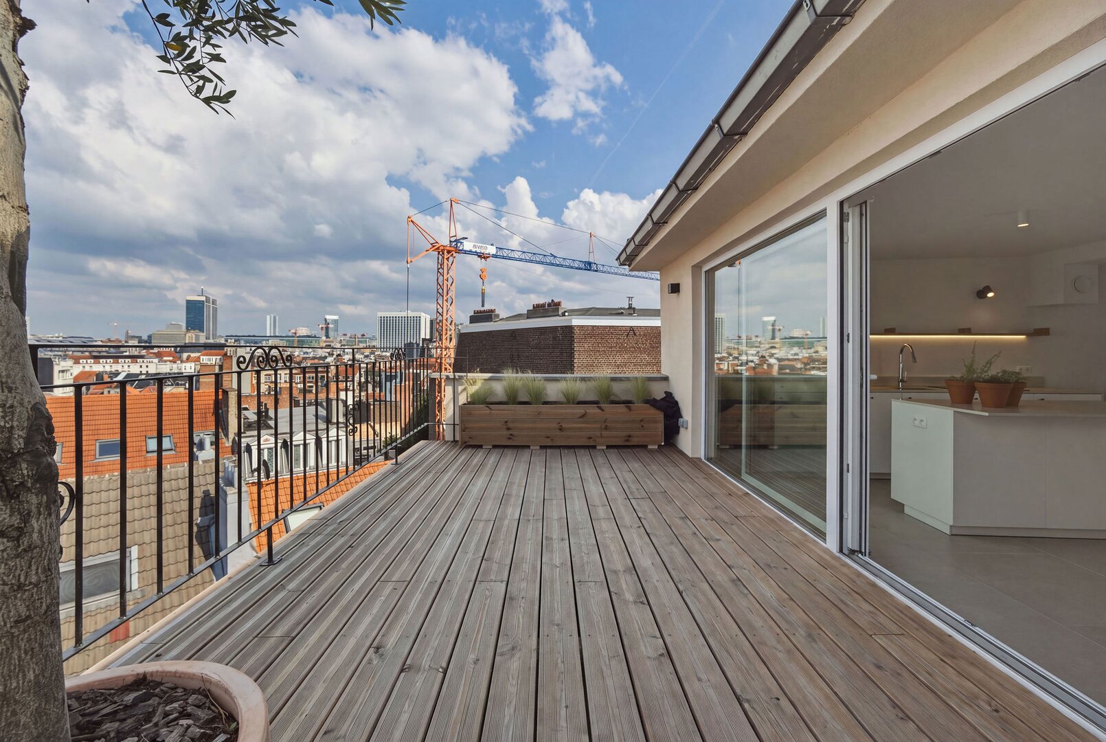 photo-3-duplex-totalement-renove-3-chambres-2-terasses