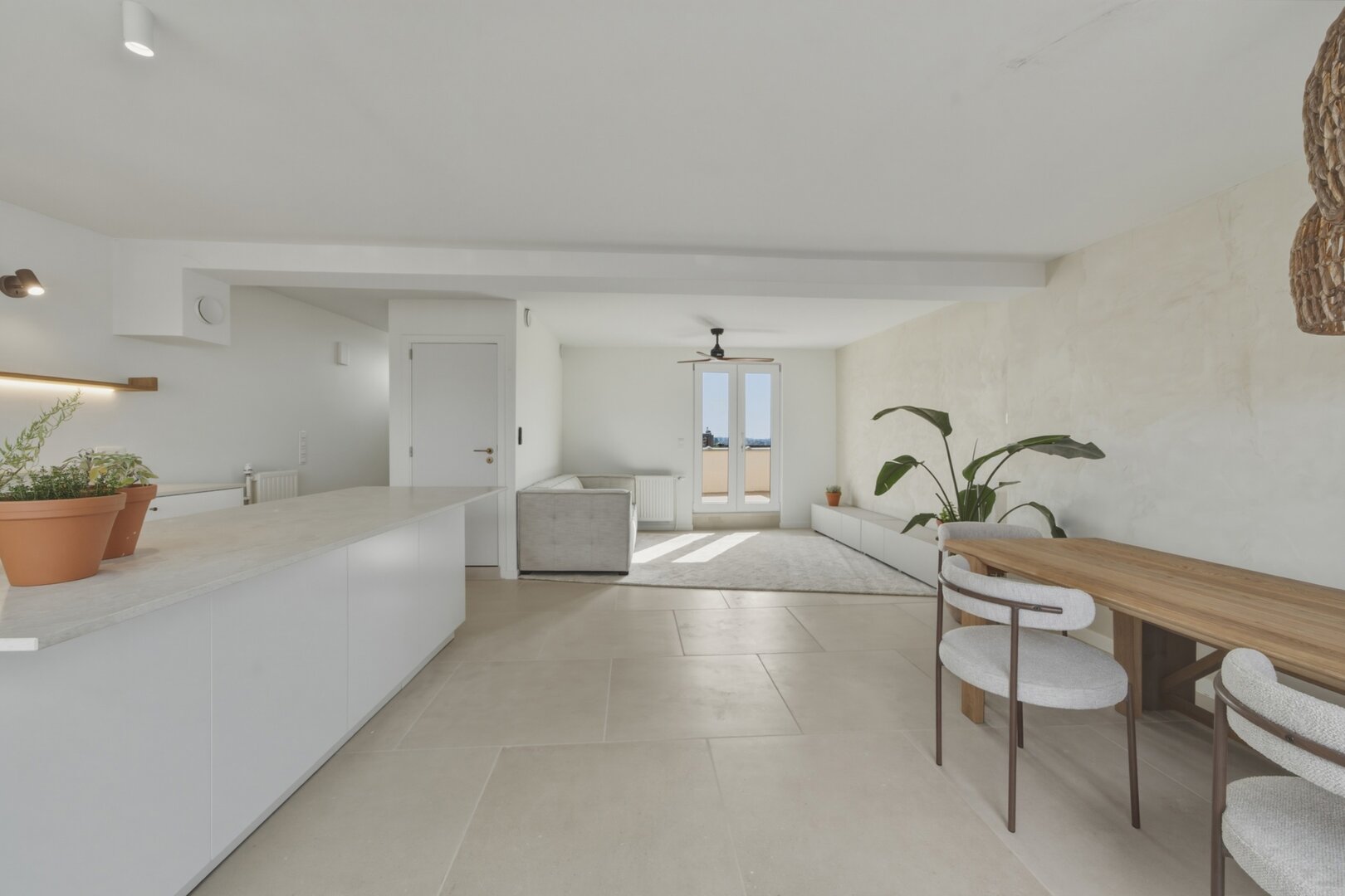 photo-10-duplex-totalement-renove-3-chambres-2-terasses