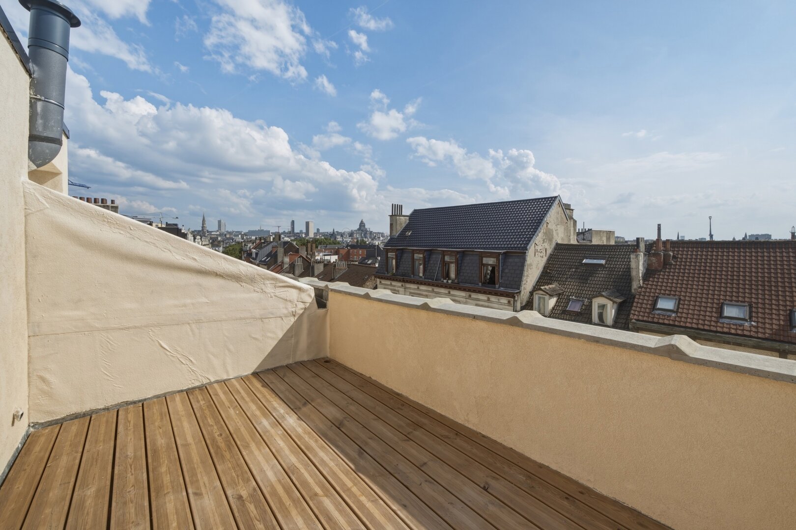 photo-13-duplex-totalement-renove-3-chambres-2-terasses