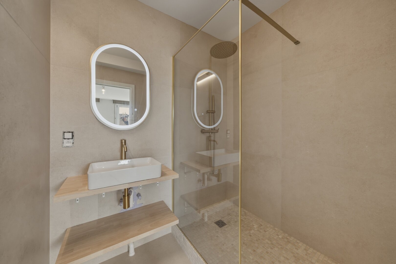 photo-17-duplex-totalement-renove-3-chambres-2-terasses