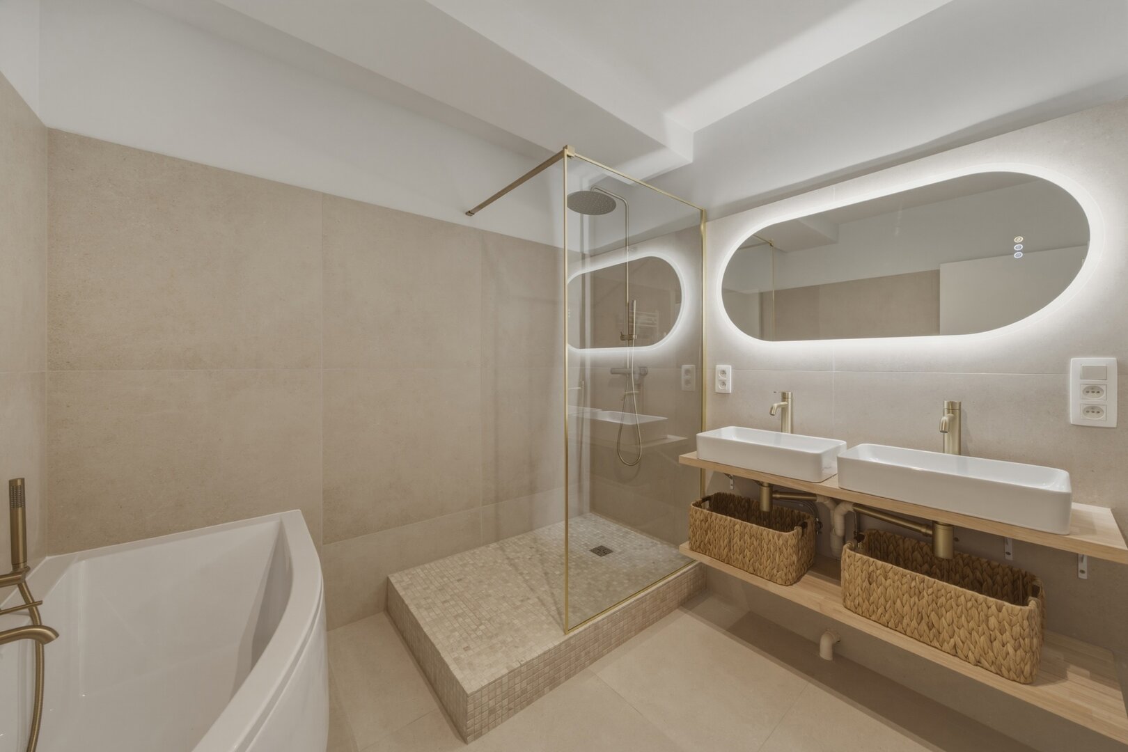 photo-21-duplex-totalement-renove-3-chambres-2-terasses