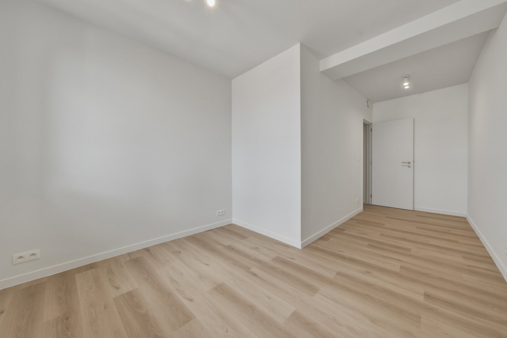 photo-26-duplex-totalement-renove-3-chambres-2-terasses