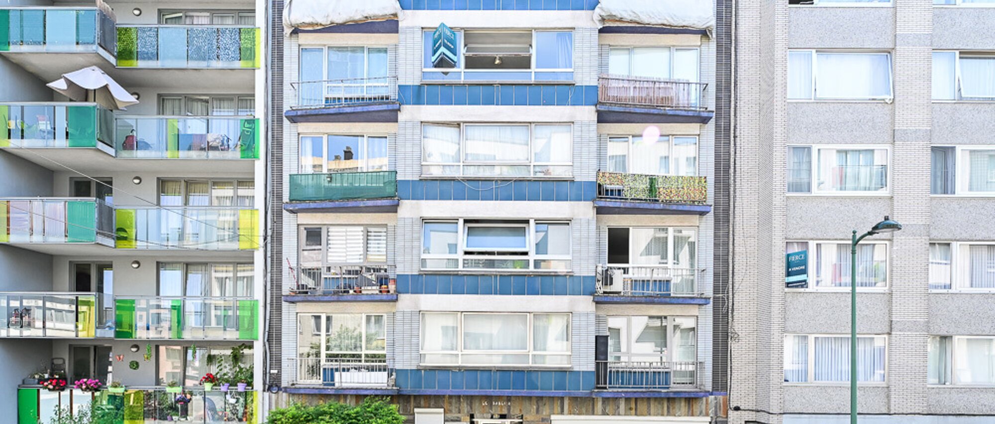 photo-1-grand-studio-50-m-ndash-4e-etage-ndash-parking-en-option-ndash-belle-opportunite