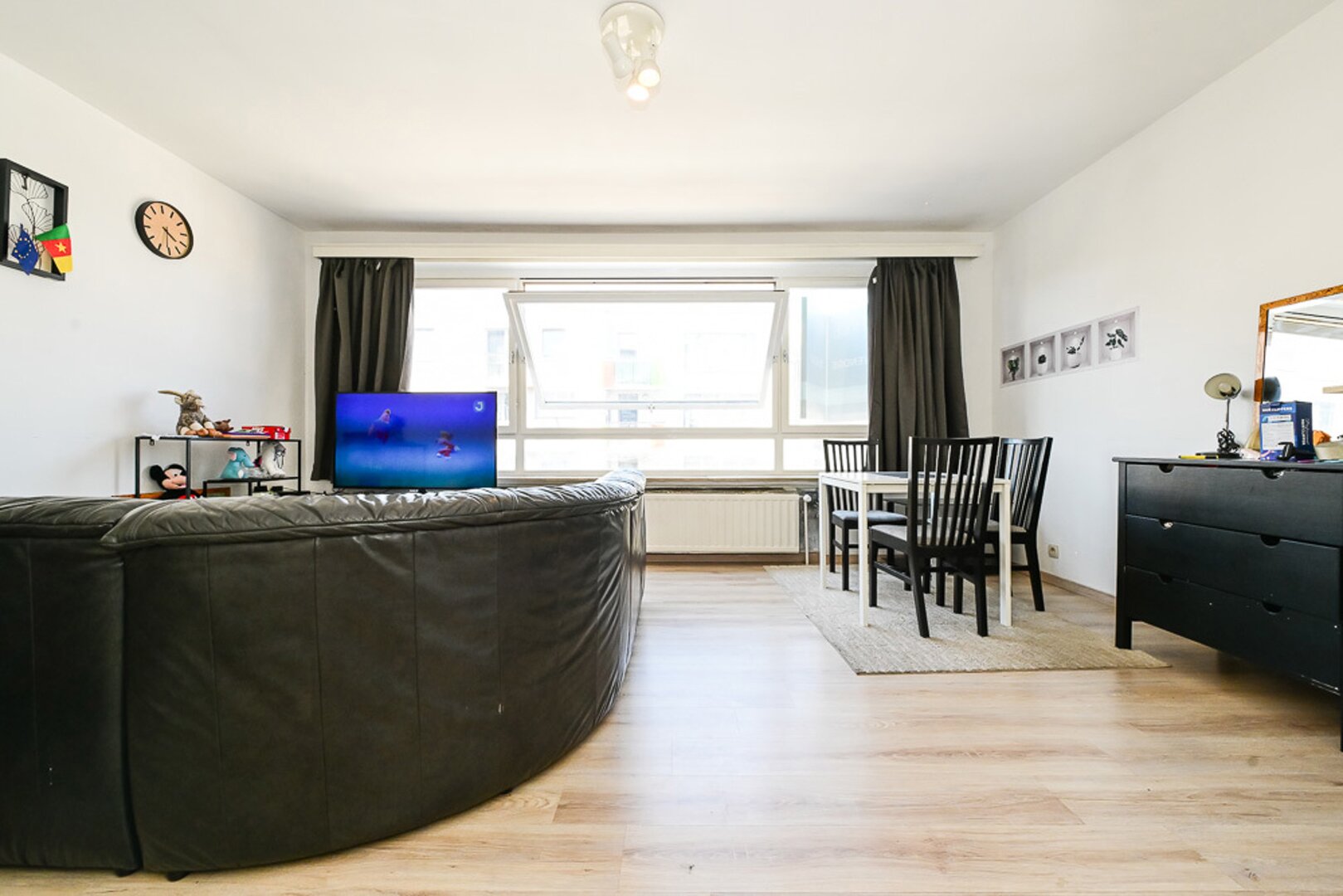 photo-2-grand-studio-50-m-ndash-4e-etage-ndash-parking-en-option-ndash-belle-opportunite