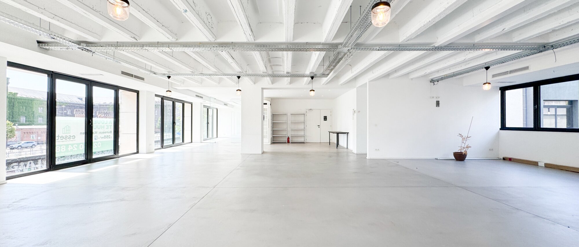 photo-1-magnifique-plateau-de-300m2-au-coeur-de-bxl