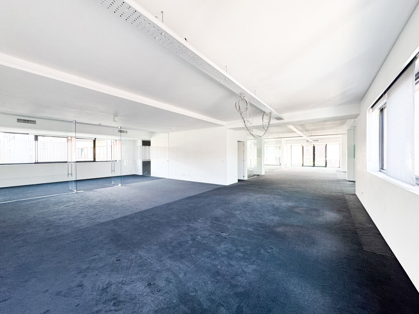 photo-10-spacieux-plateau-de-300m2-au-coeur-de-bxl