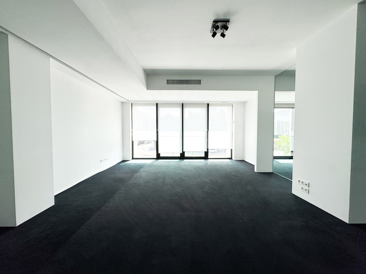 photo-12-spacieux-plateau-de-300m2-au-coeur-de-bxl