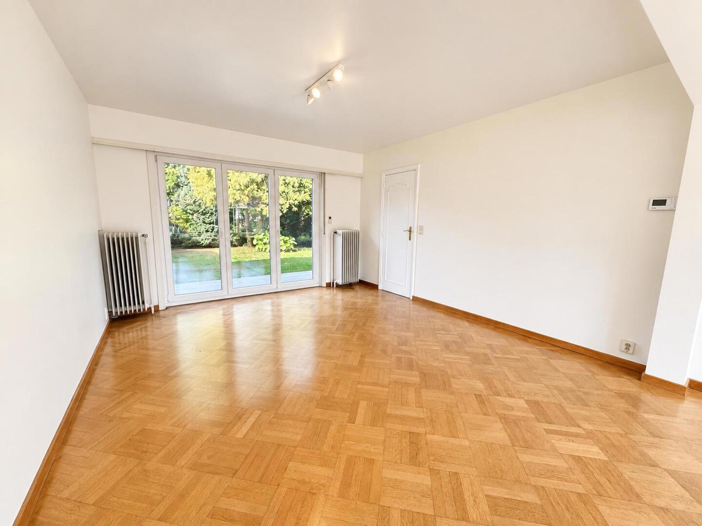 photo-5-maison-3-chambres-jardin-dans-un-clos