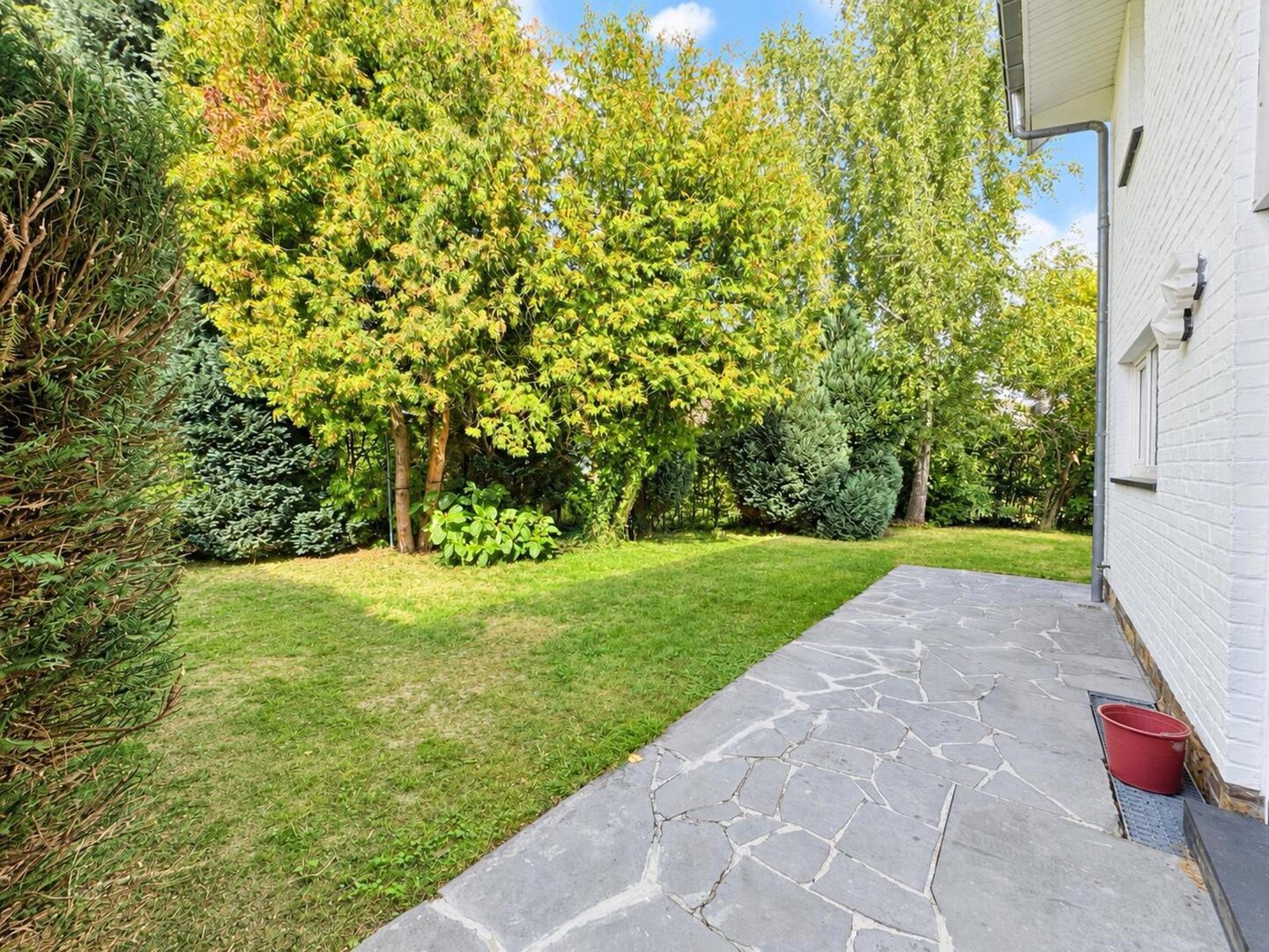 photo-10-maison-3-chambres-jardin-dans-un-clos