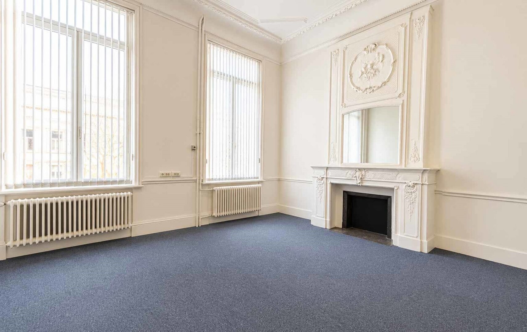 photo-7-prestigieuse-maison-de-maitre-a-usage-de-bureaux-quartier-europeen