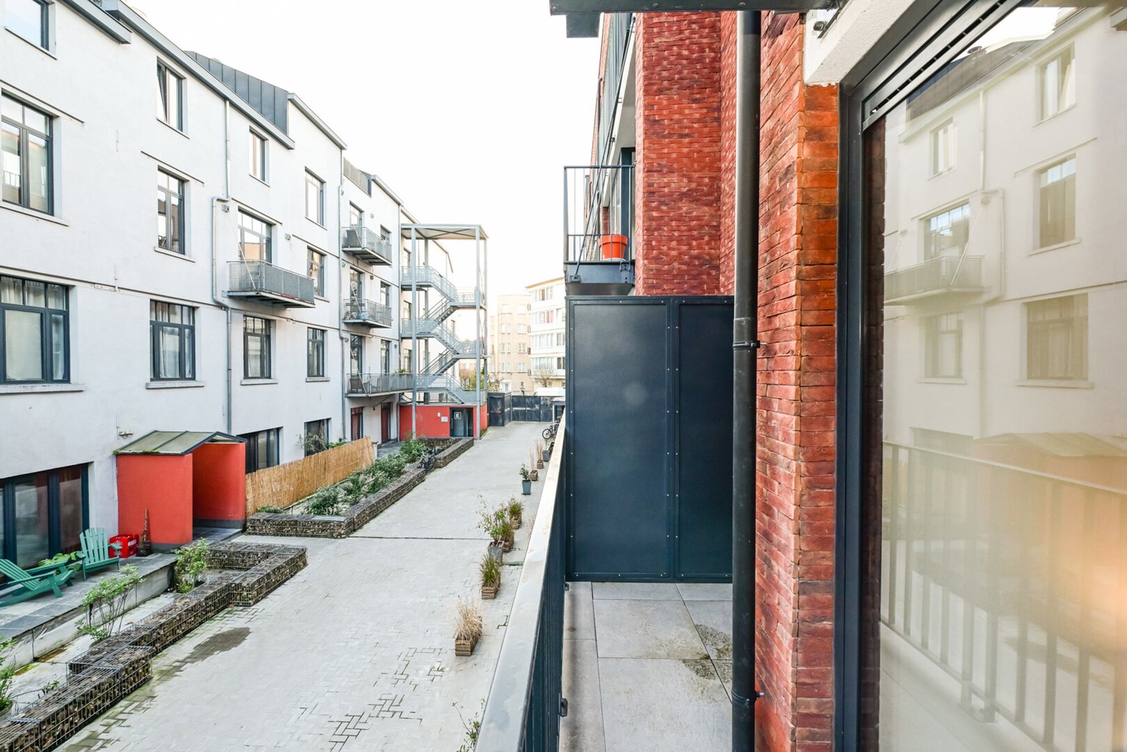 photo-12-magnifique-duplex-rdc-neuf