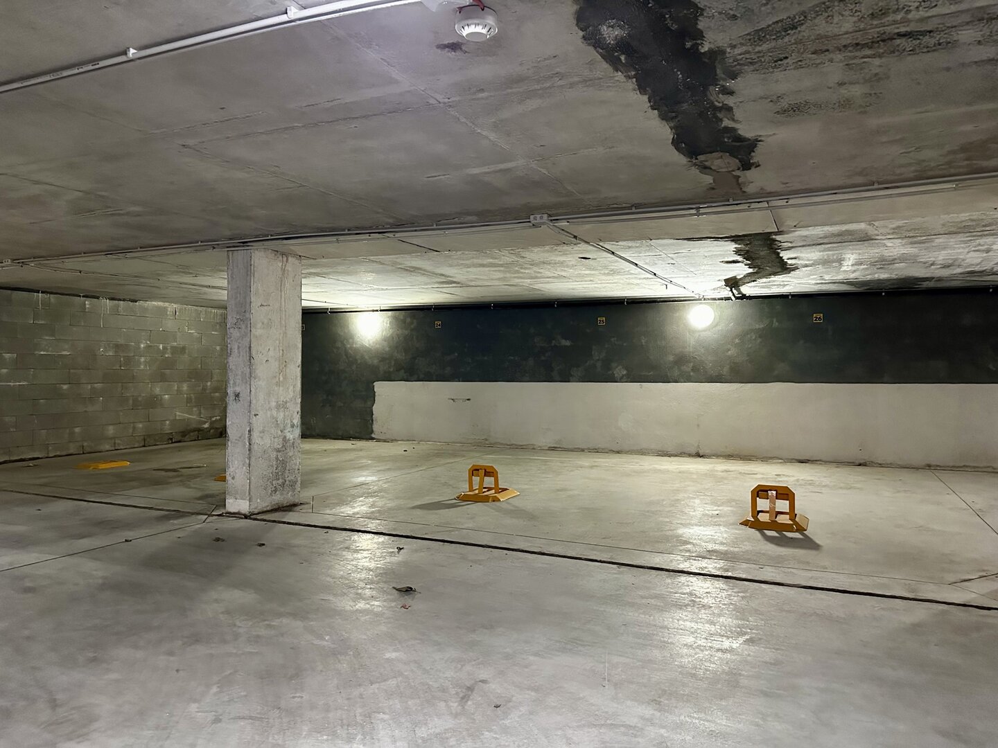 photo-19-magnifique-rdc-neuf-3ch-terrasses-parking-f01