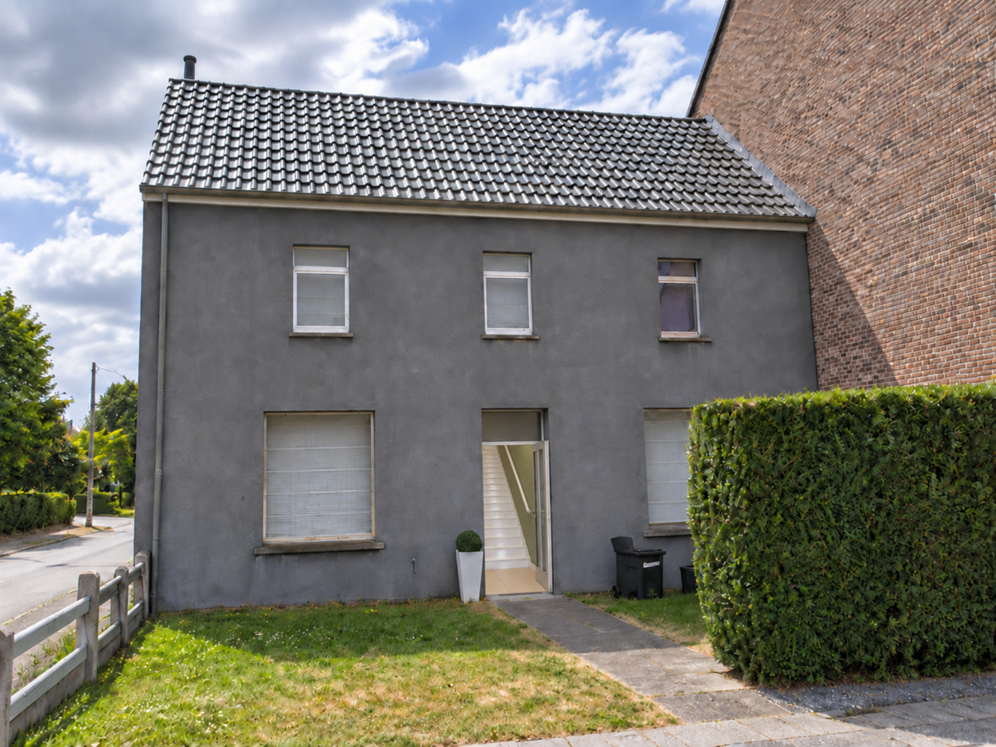 photo-1-charmante-maison-avec-jardinet-ndash-2-chambres-ndash-grenier-amenageable