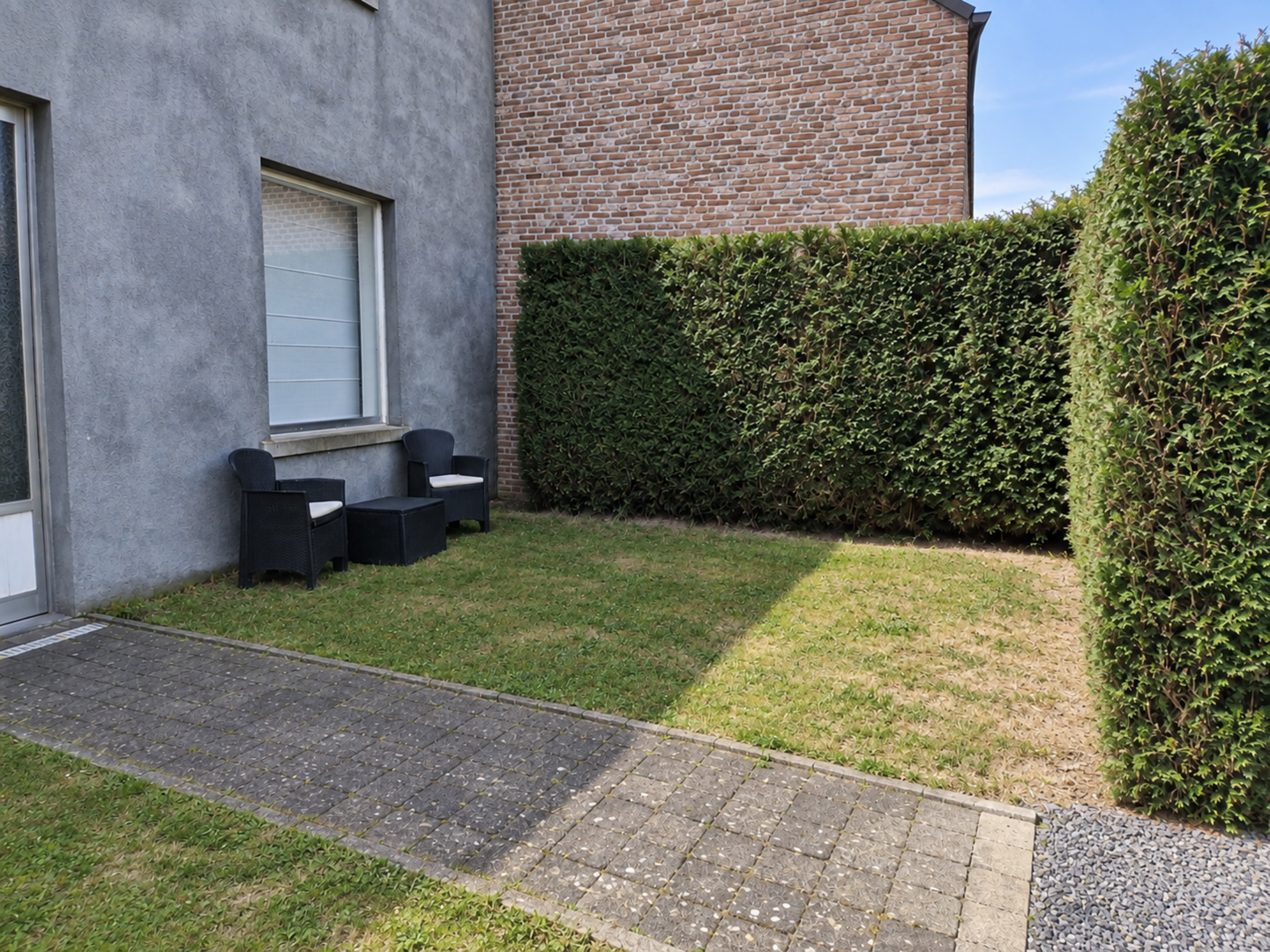 photo-4-charmante-maison-avec-jardinet-ndash-2-chambres-ndash-grenier-amenageable