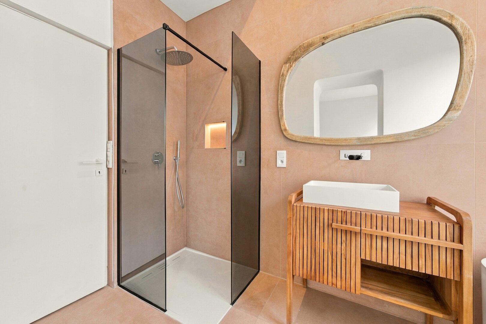 photo-15-unique-appartement-1-chambre-renove