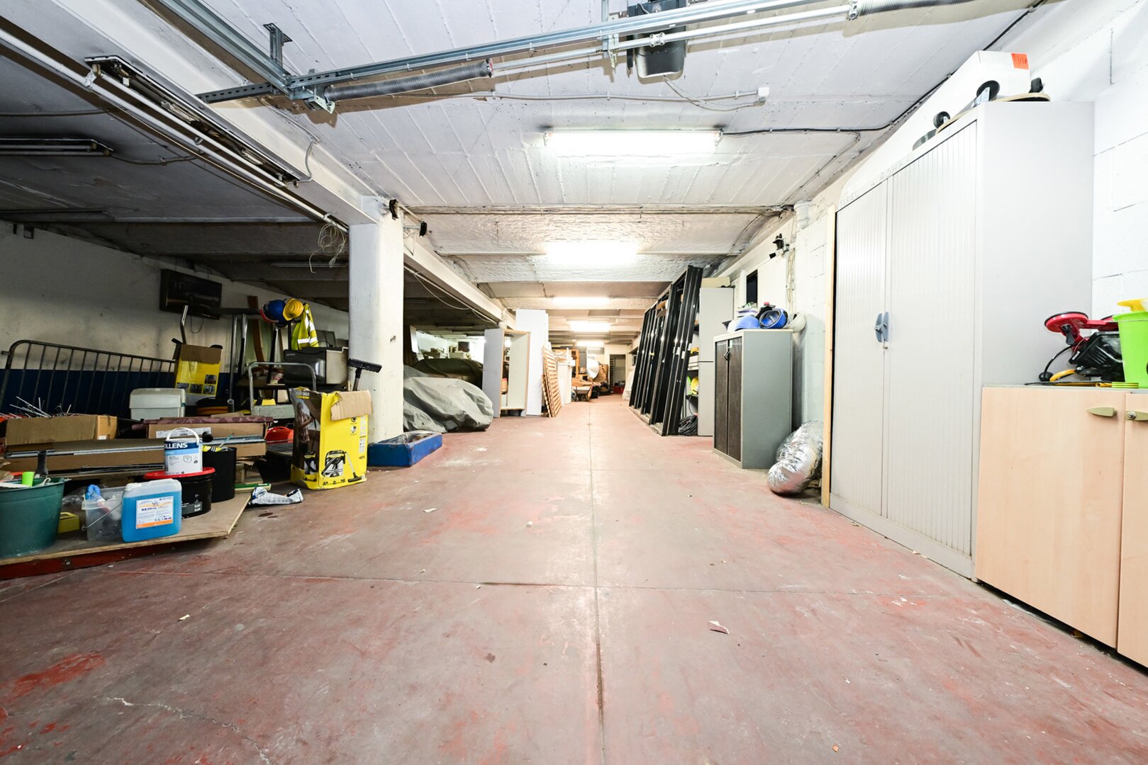 photo-2-local-evenementiel-potentiel-13-logements