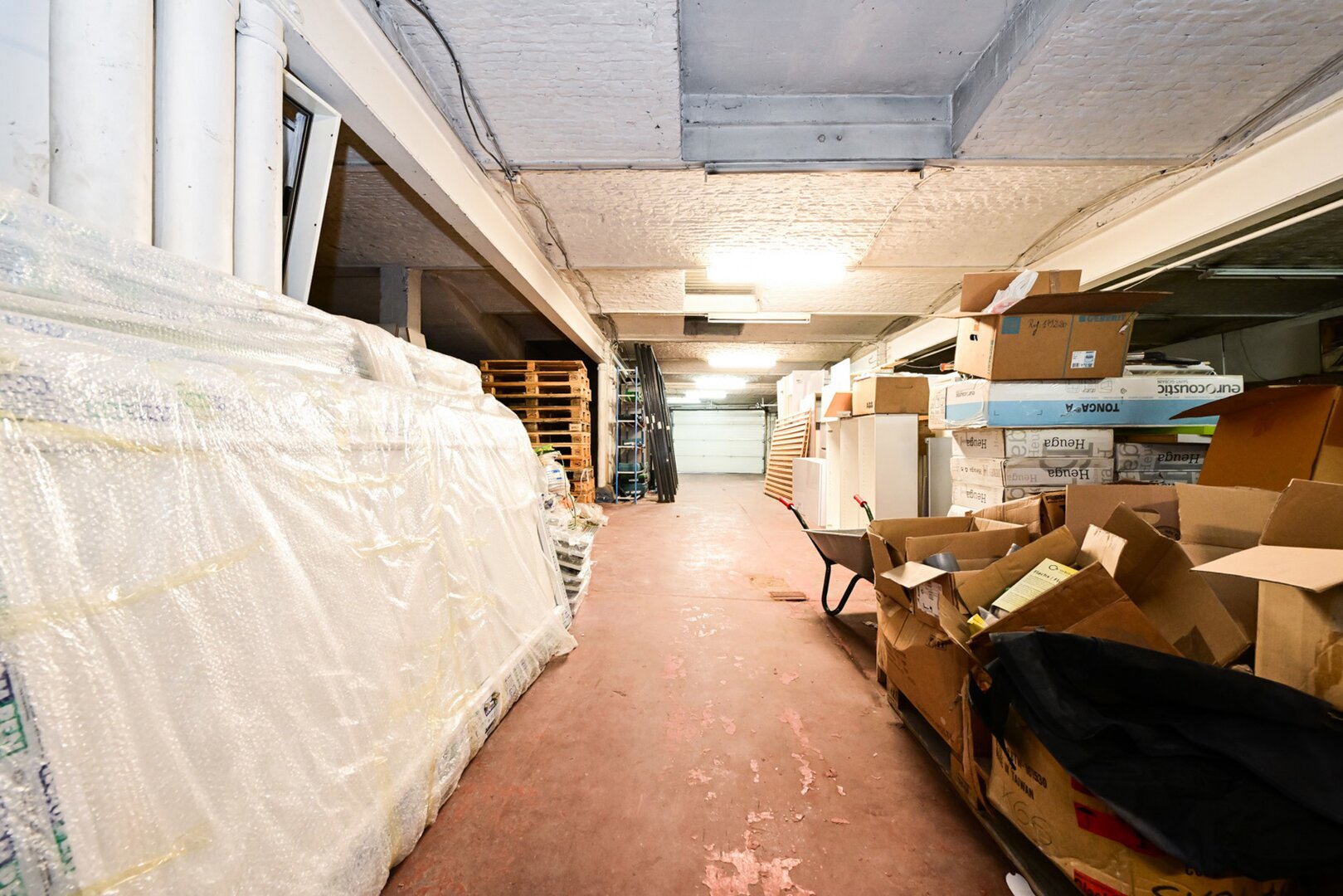 photo-3-local-evenementiel-potentiel-13-logements